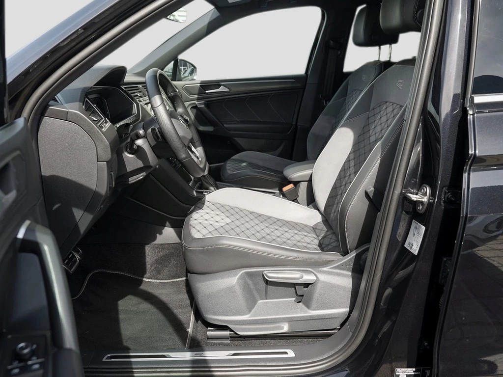 Volkswagen Tiguan Allspace TSI DSG 4Motion R-Line /Pano/AHK