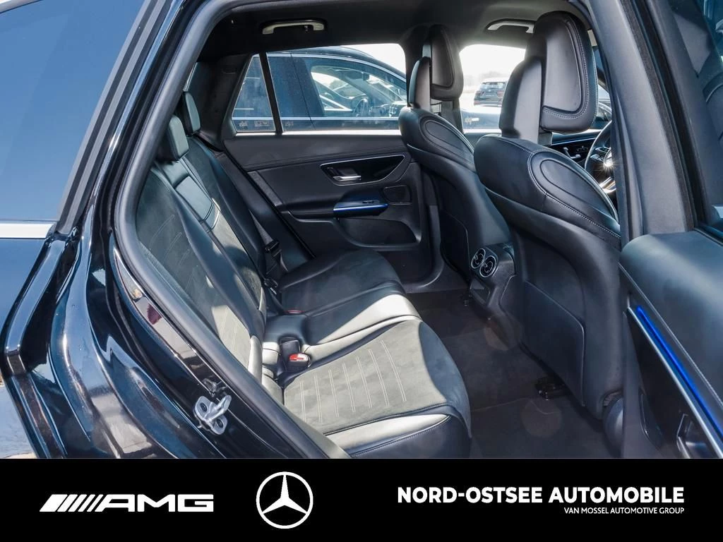 Mercedes-Benz GLC 300 d 4M AMG AHK DISTRONIC MBUX SHZ KEYLESS AMG LineX254 GLC 300 d 4M AMG AHK DISTRONIC MBUX SHZ KEYLESS AMG Line