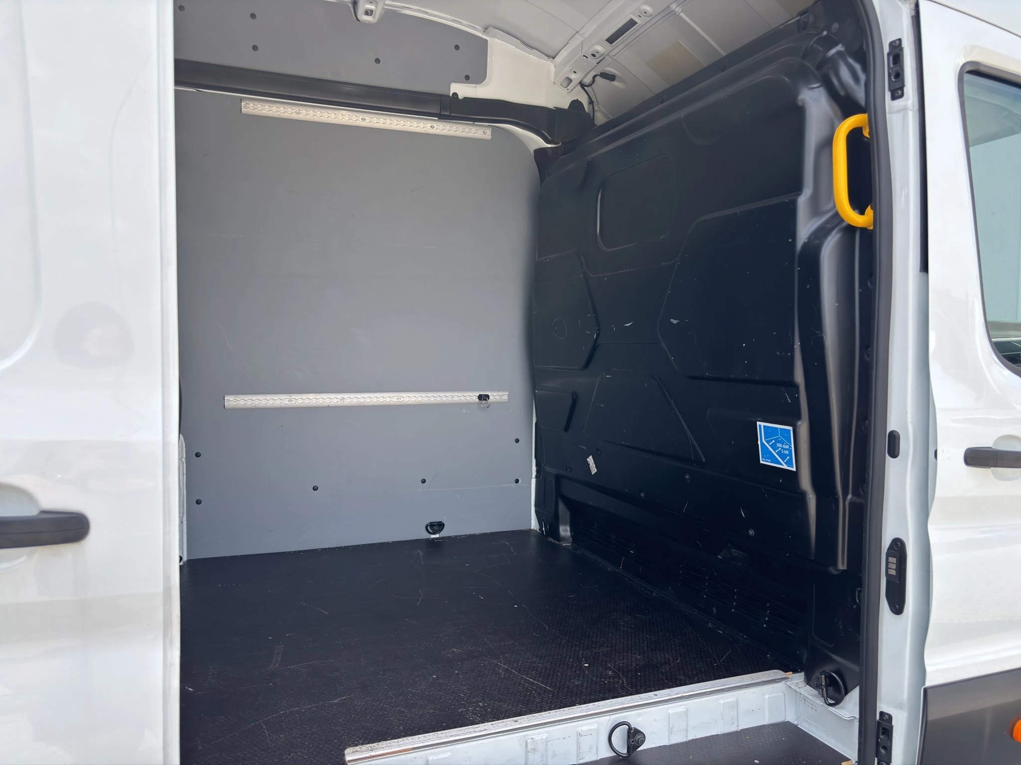 Ford-Transit-image-7