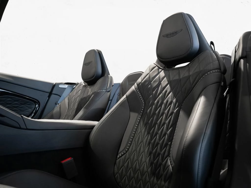 Aston Martin-DB12-image-11