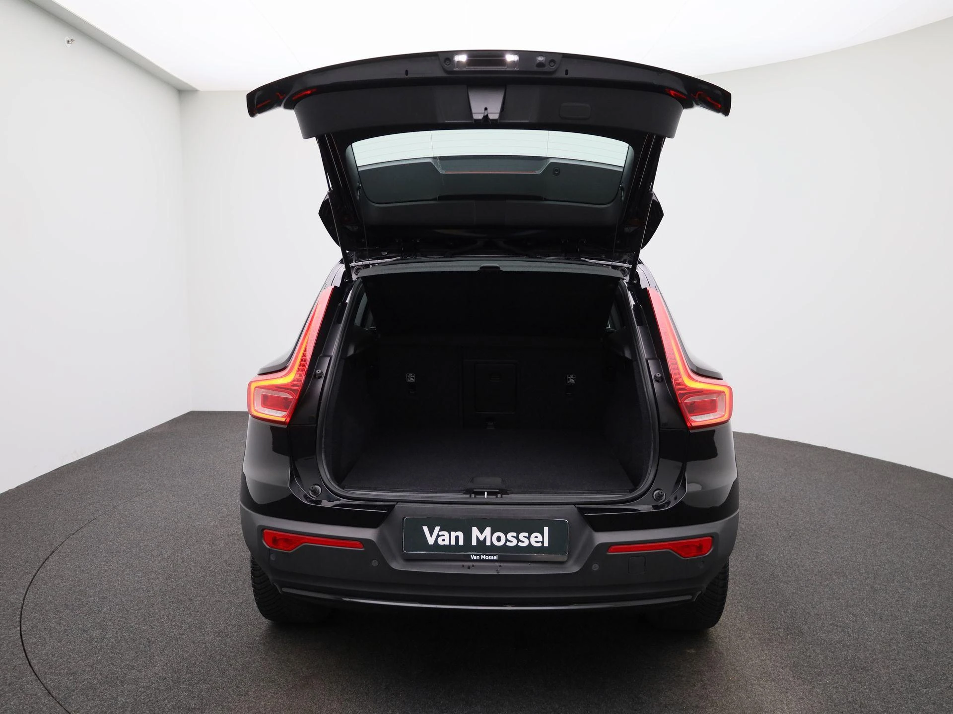 Volvo-XC40-image-11
