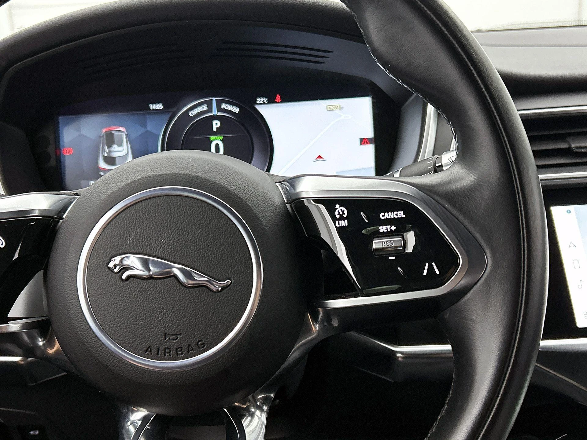 Jaguar-I-PACE-image-5