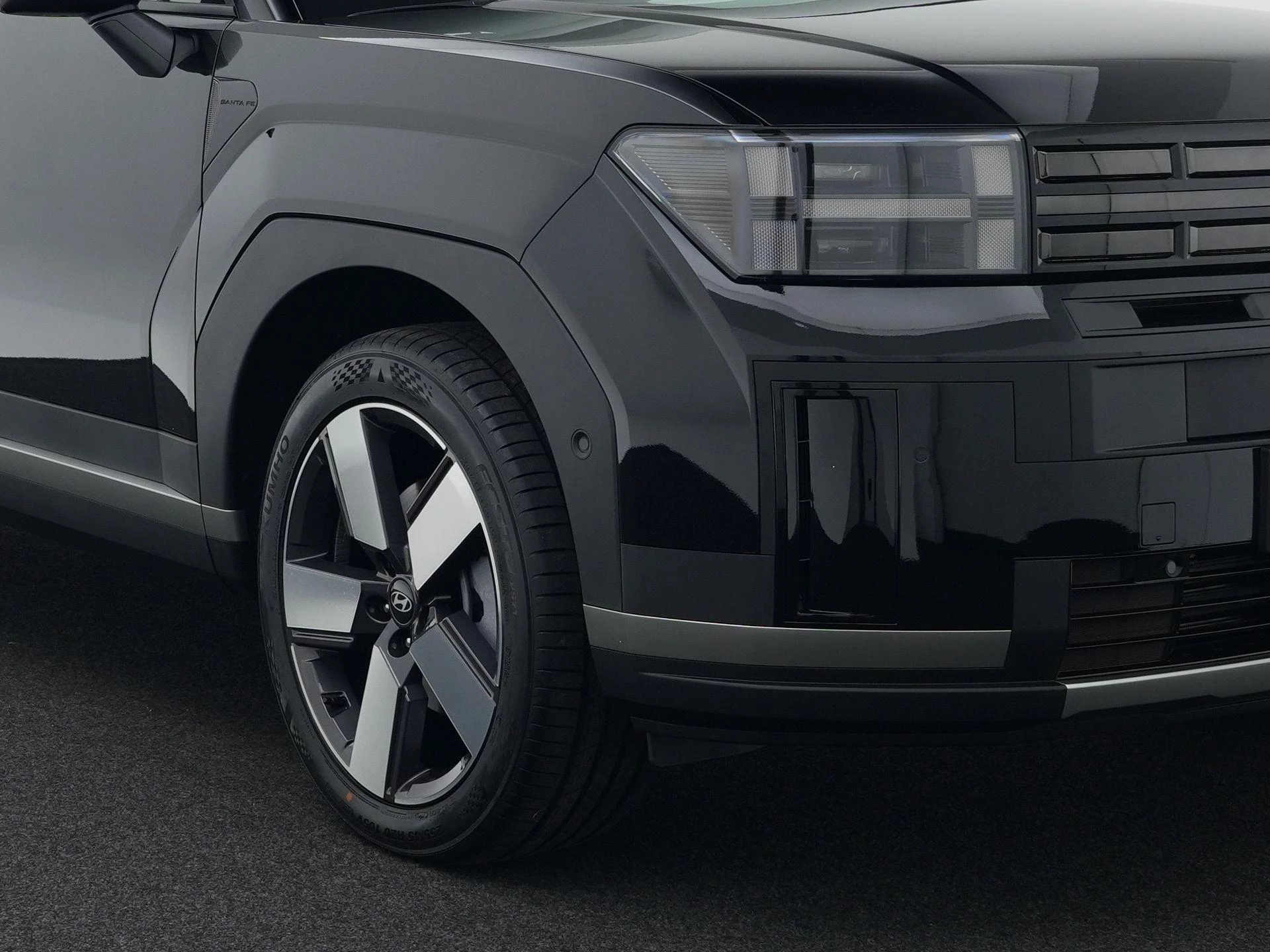Hyundai-Santa Fe-image-11