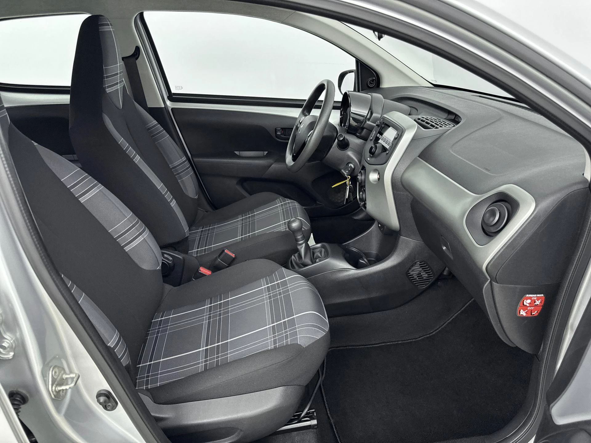 Peugeot-108-image-19