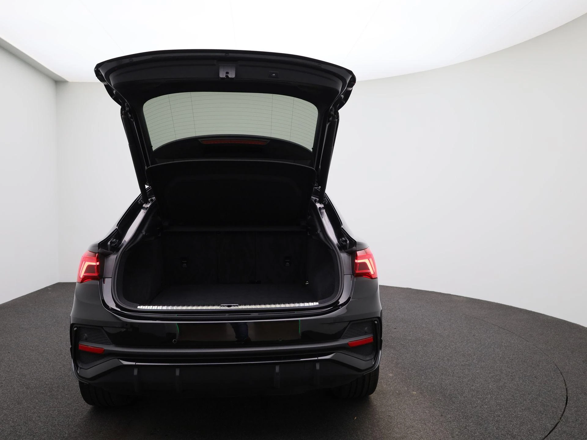 Audi-Q3-image-10