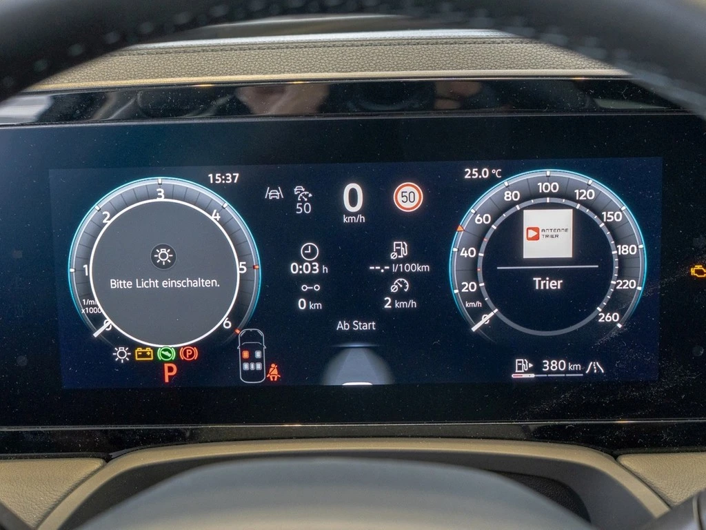 Volkswagen-Passat-image-12