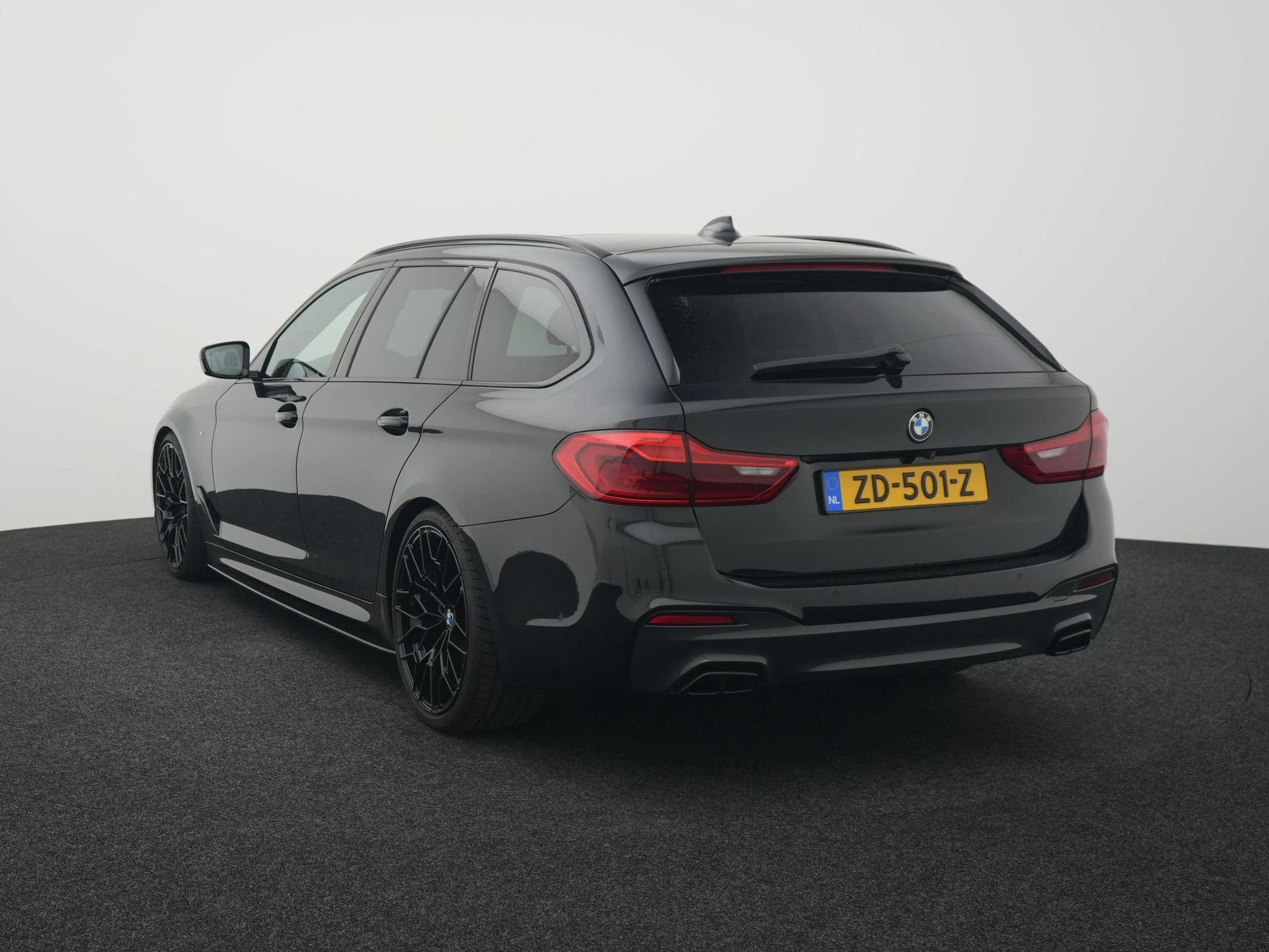 BMW-5 Serie-image-1