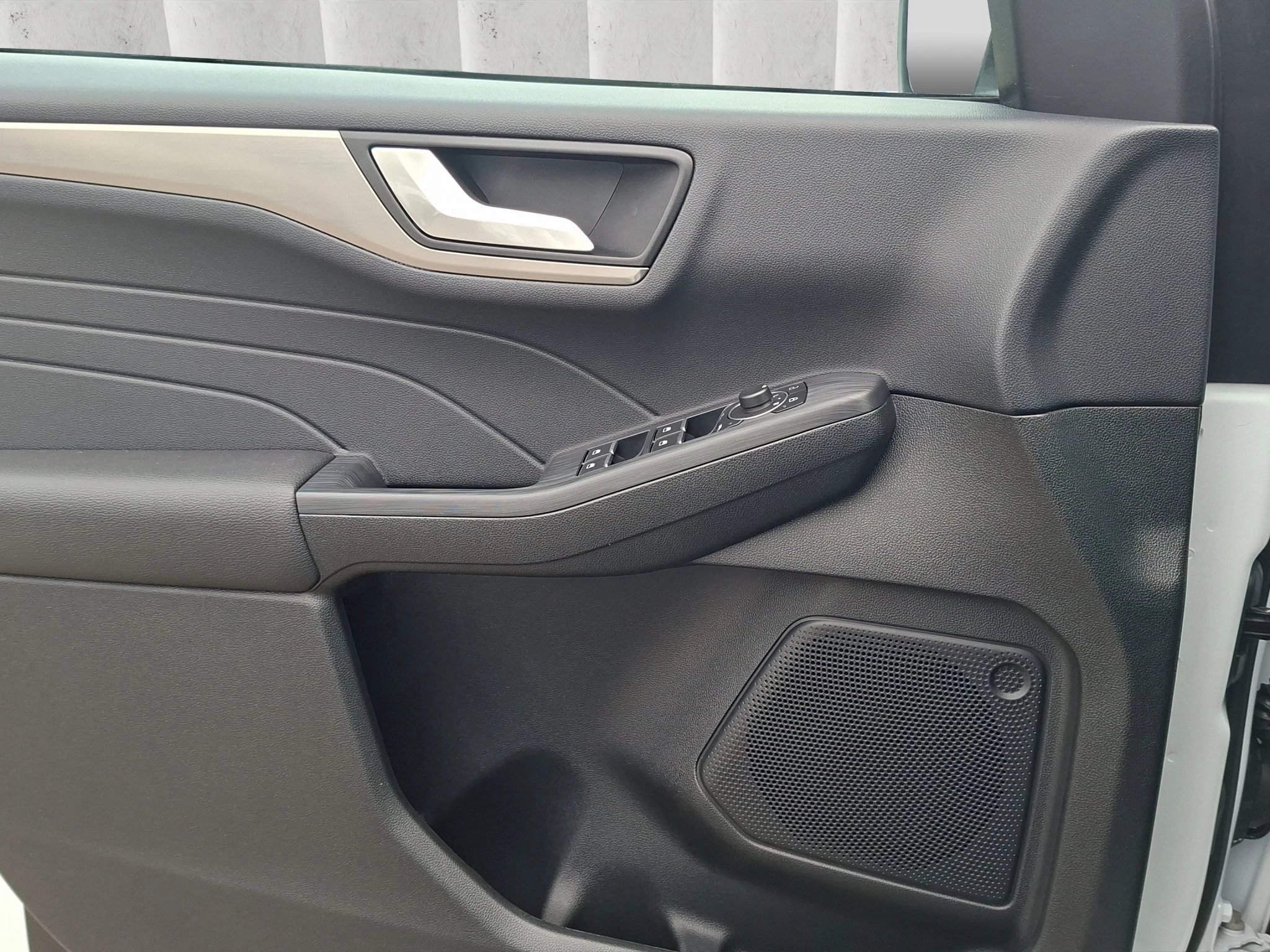 Ford Kuga Titanium 2.5 PHEV Aut. | AHK | GJR | RFK | SHZ | PDC | LMF | Navi
