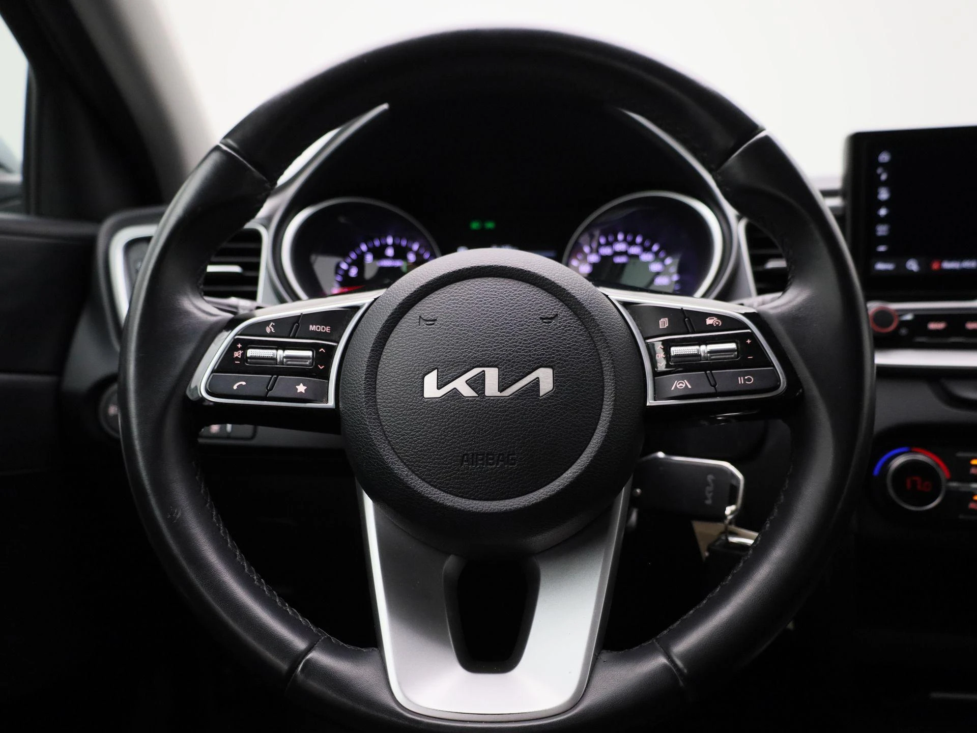Kia-Ceed Sportswagon-image-7