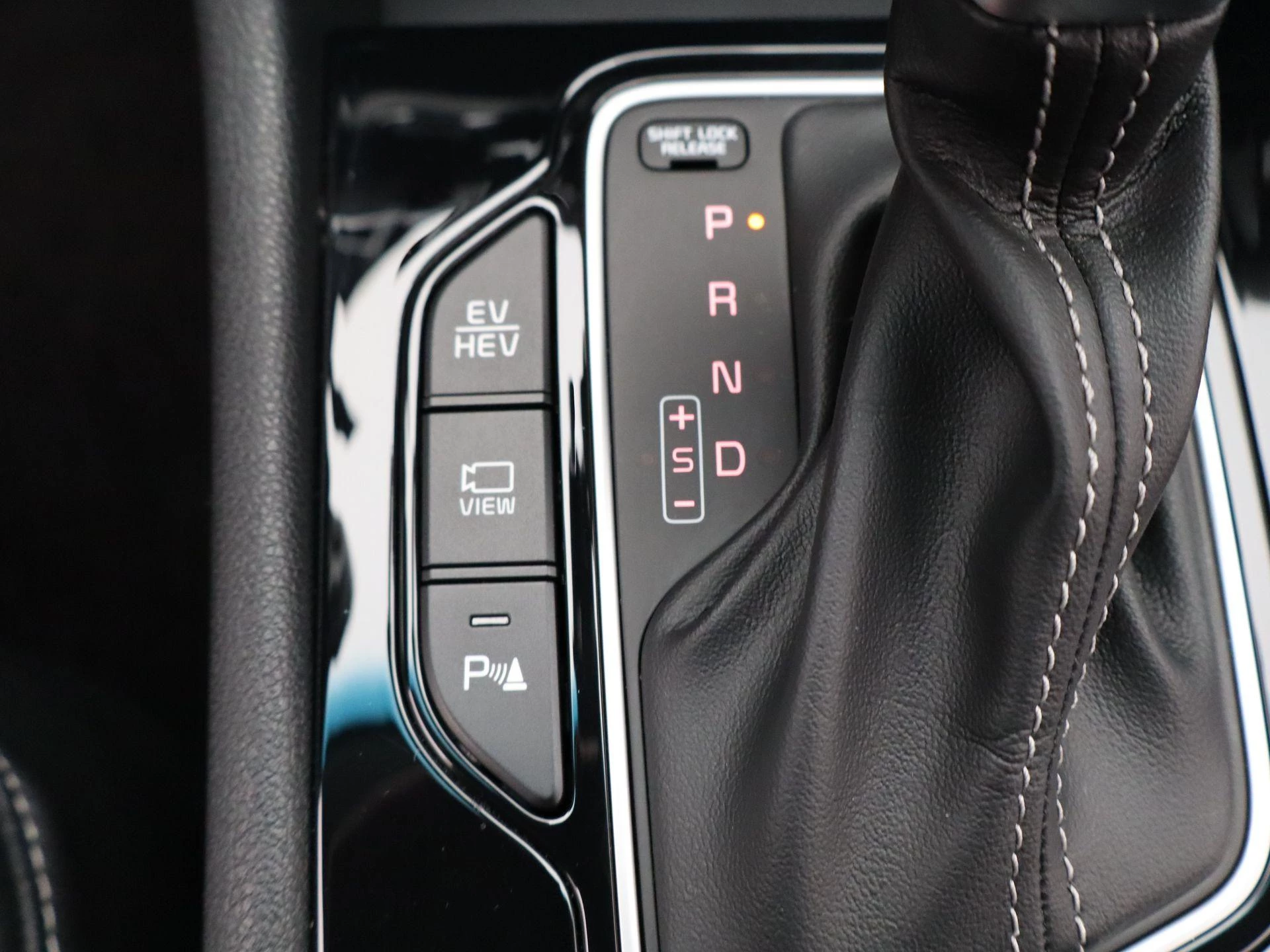 Kia-Niro-image-24