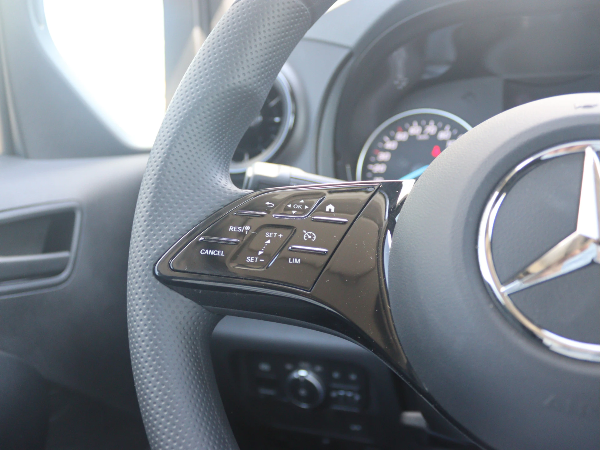 Mercedes-Benz-eCitan-image-5