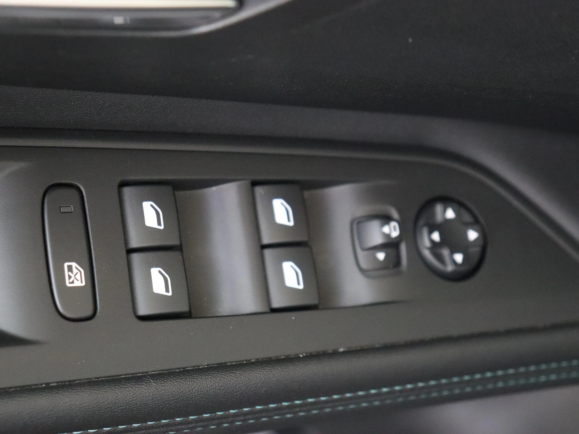 Peugeot 3008 1.6 HYbrid 225 Allure Plug-in