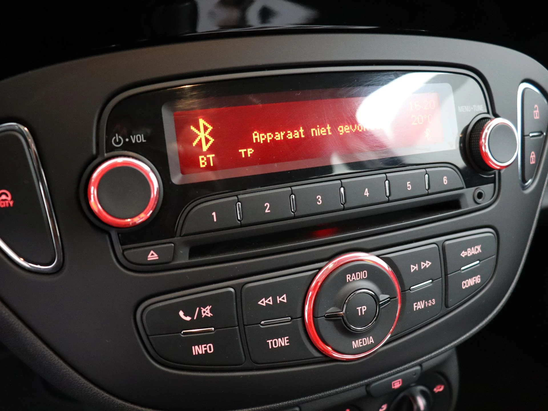 Opel-Corsa-image-12