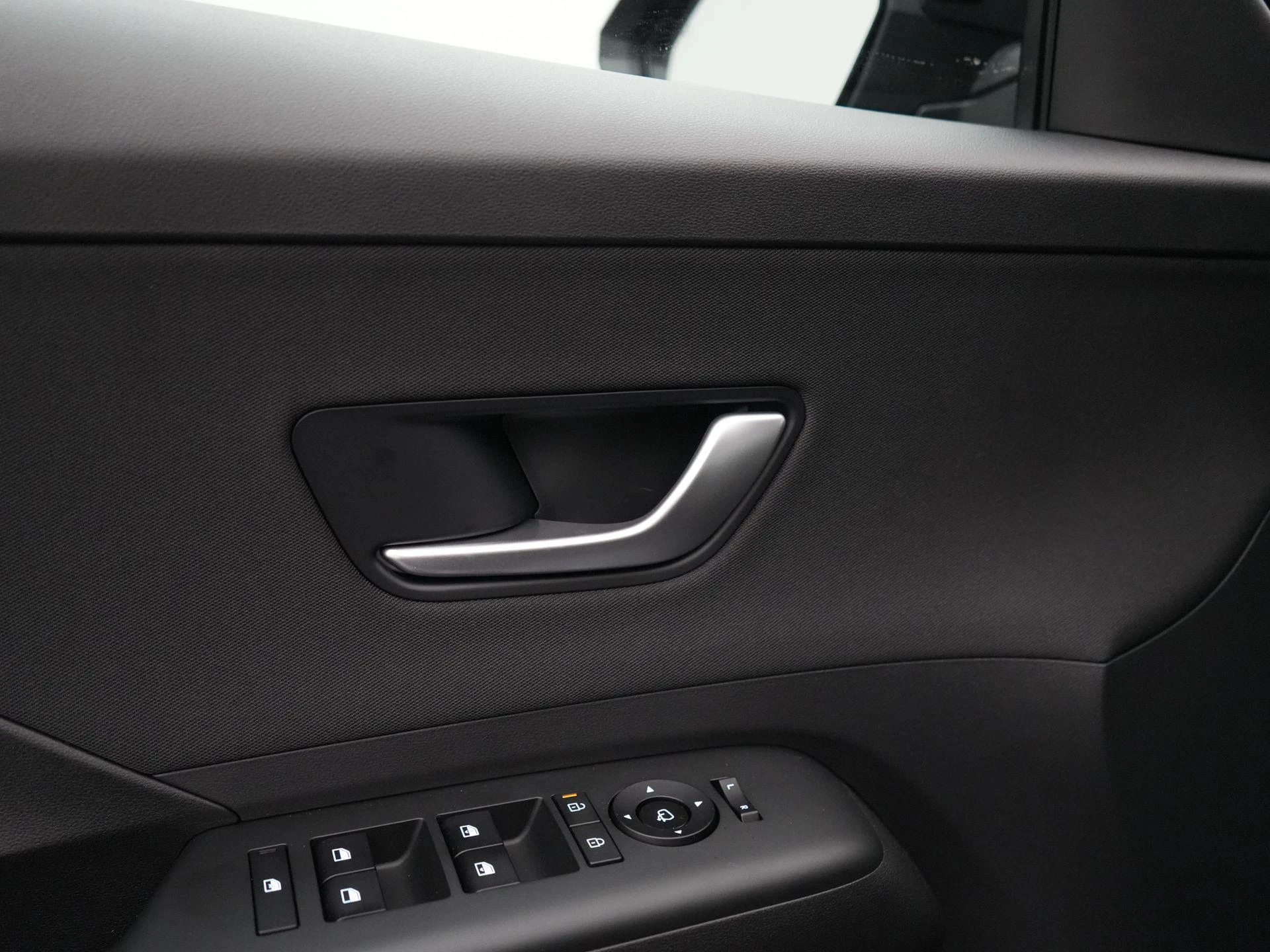 Hyundai-Kona-image-32