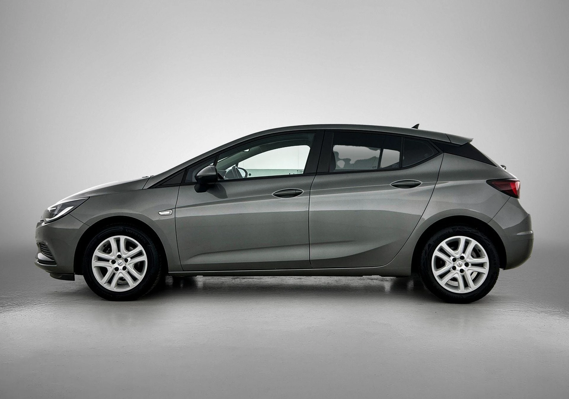 Opel-Astra-image-1