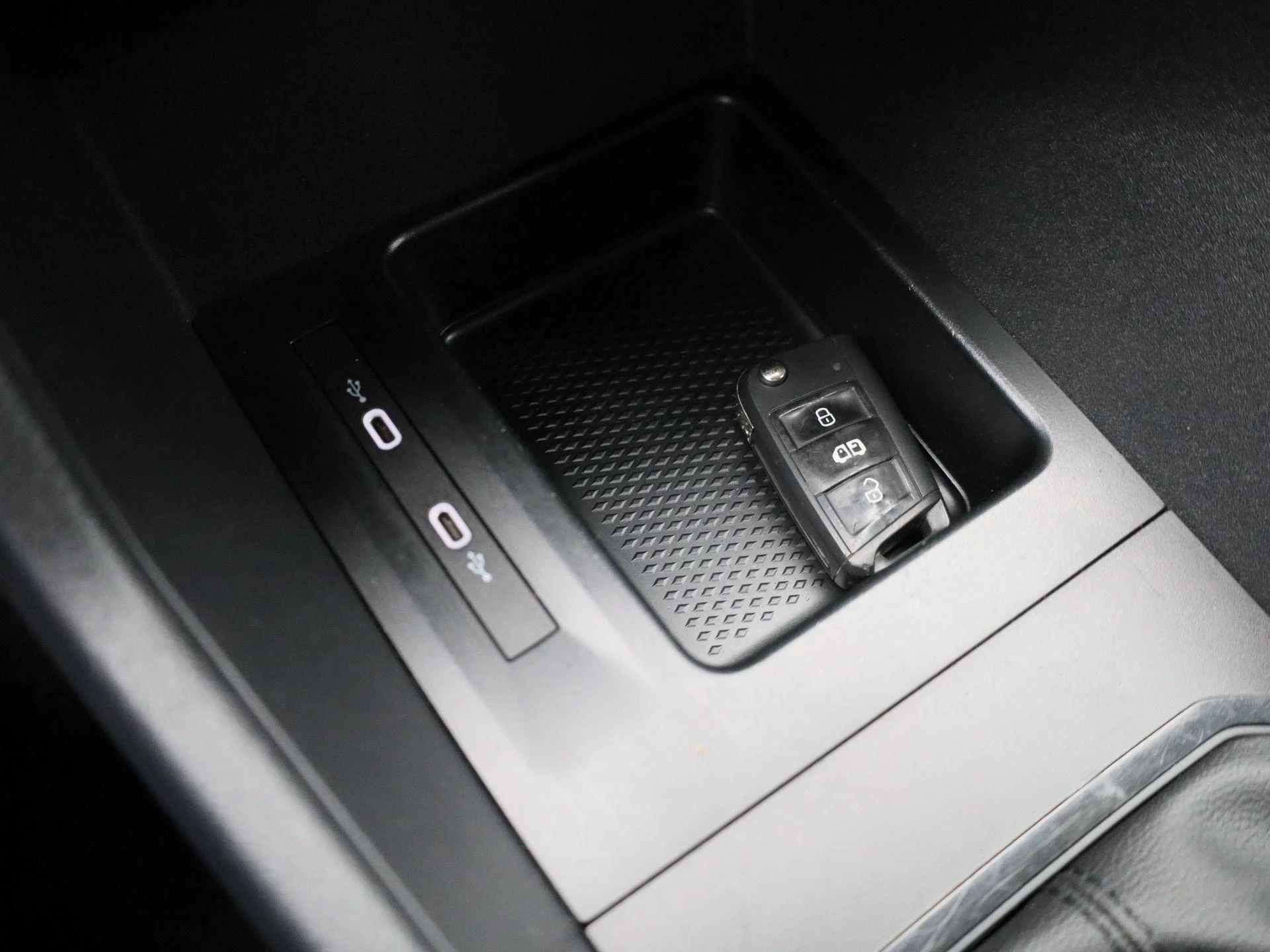 Volkswagen-Caddy-image-13