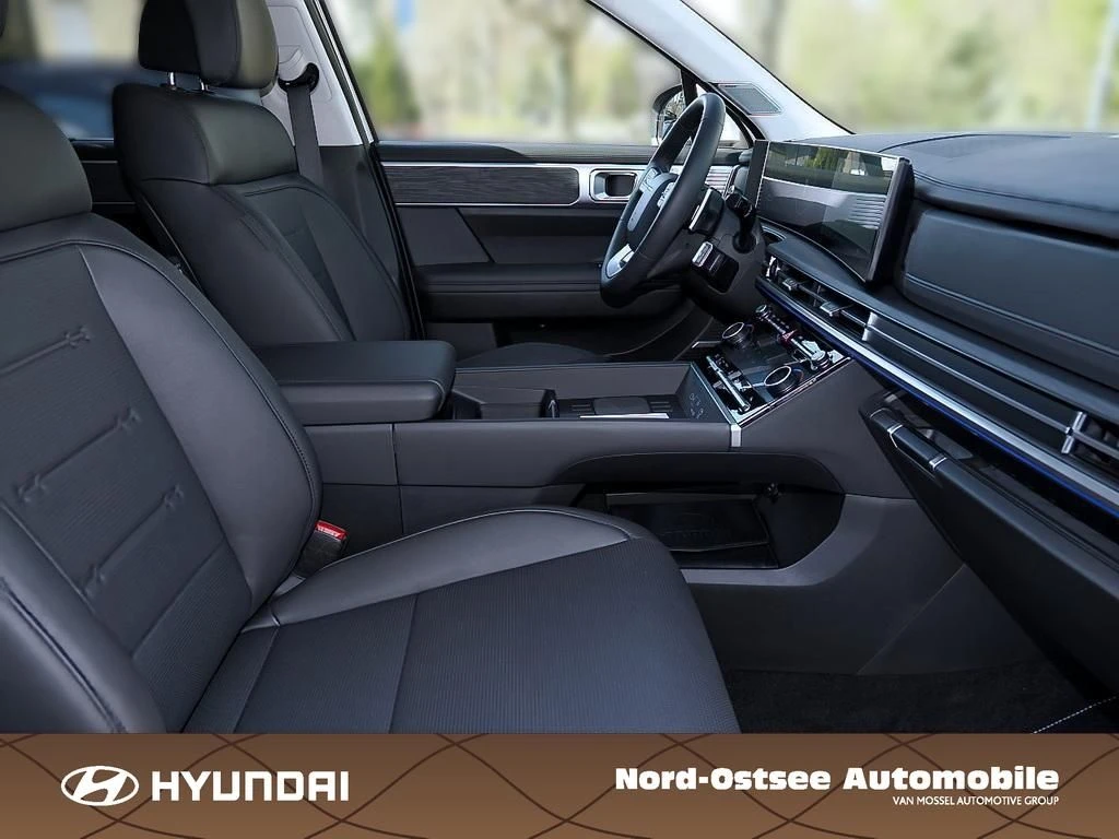 Hyundai-Santa Fe-image-11