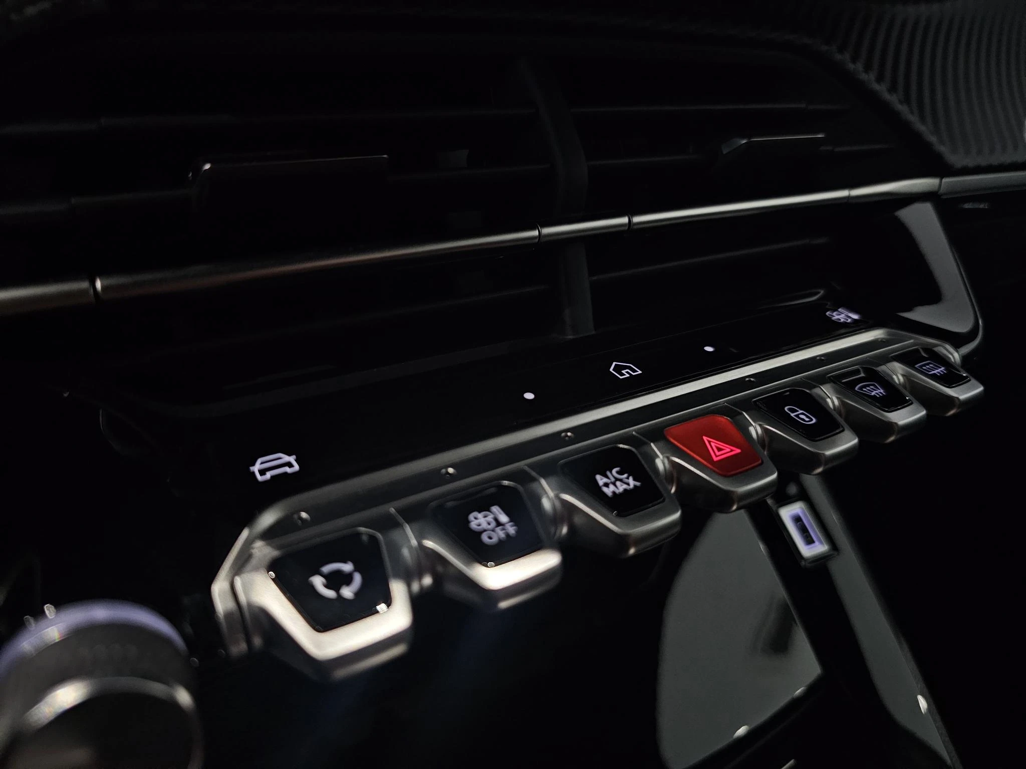 Peugeot-2008-image-12