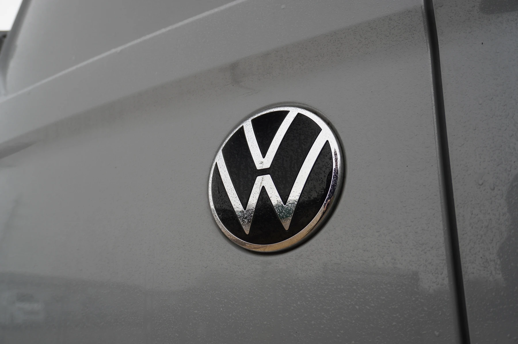 Volkswagen-Transporter-image-45