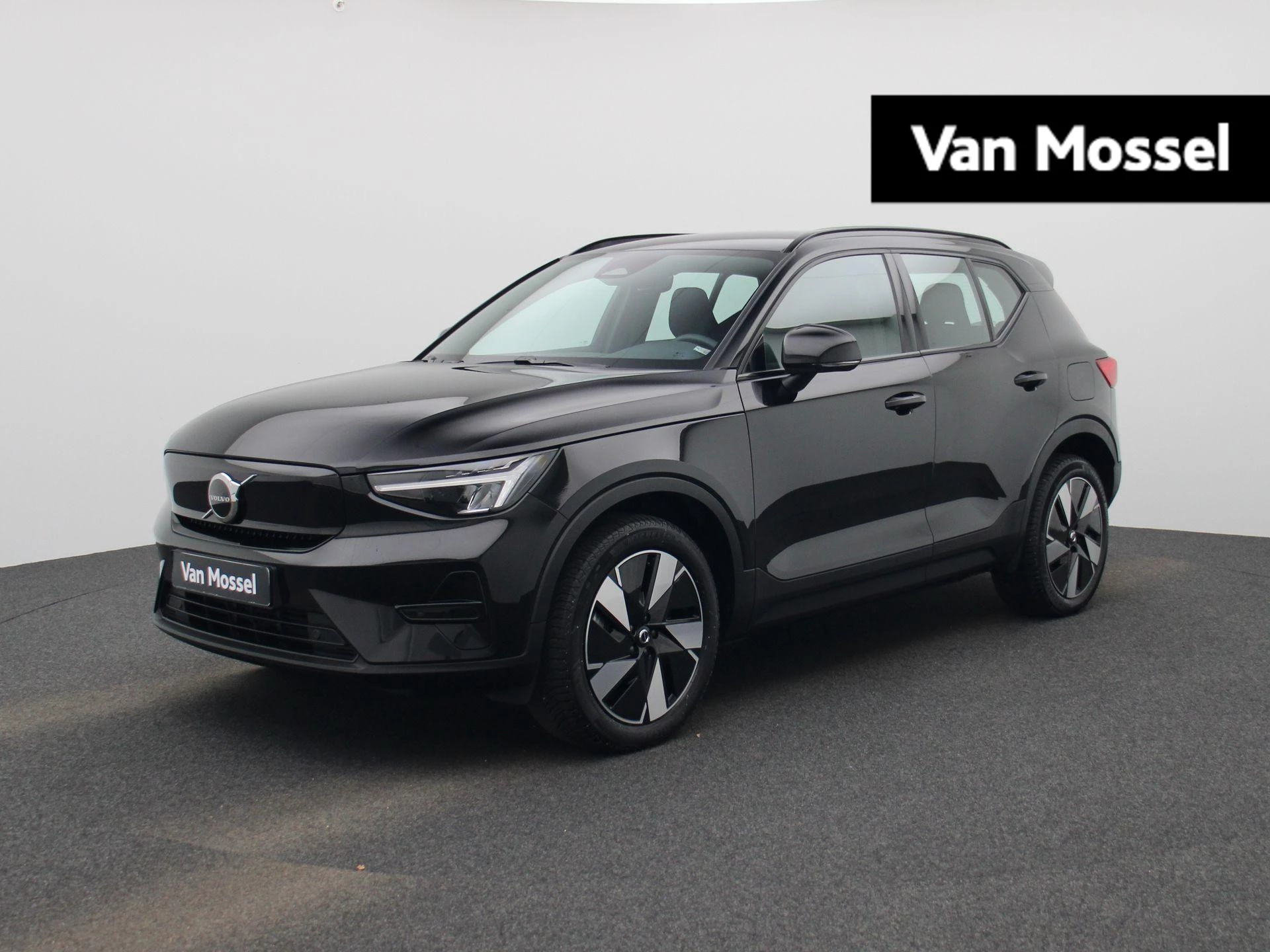 Volvo-XC40-image-0