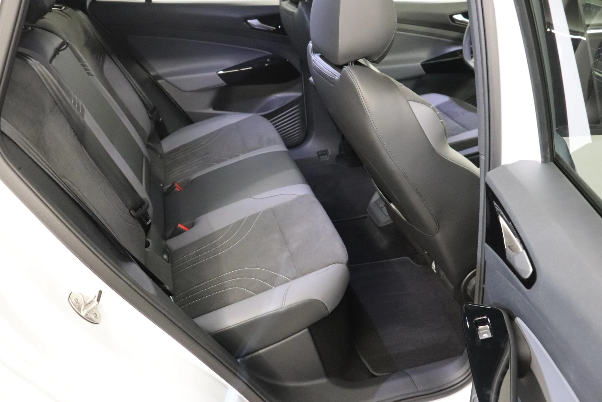 Volkswagen-ID.4-image-8