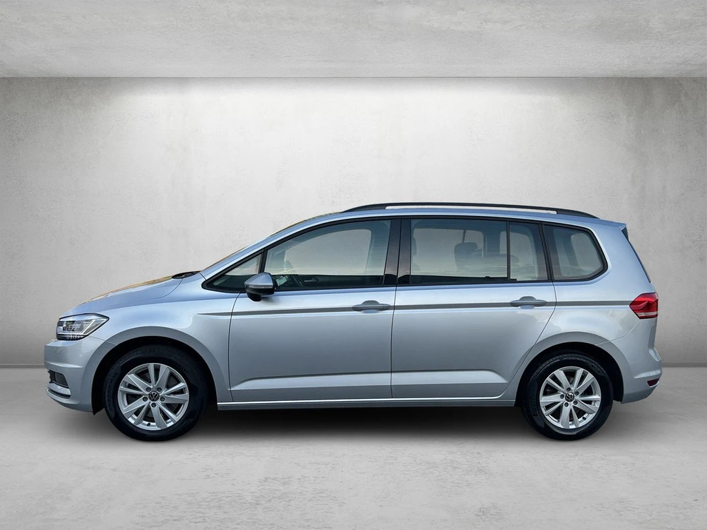 Volkswagen-Touran-image-1