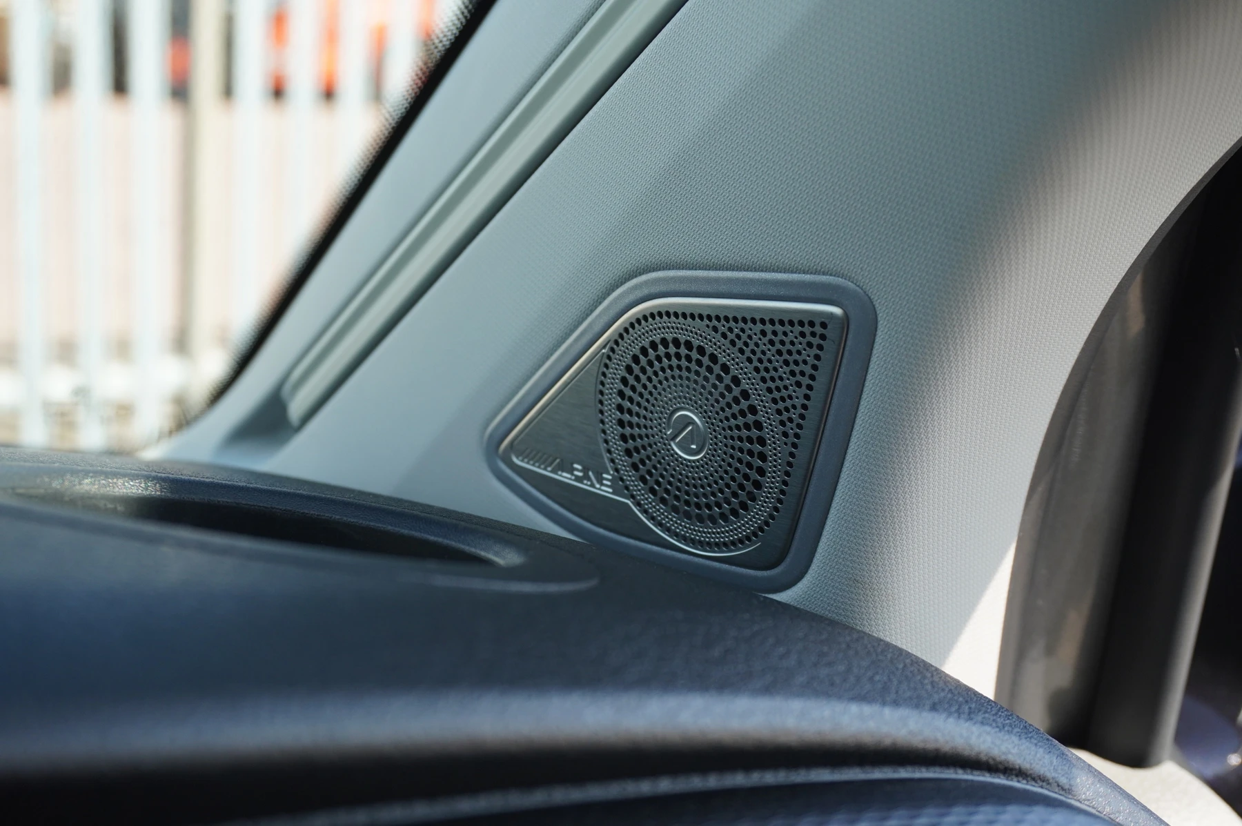 Volkswagen-California-image-37