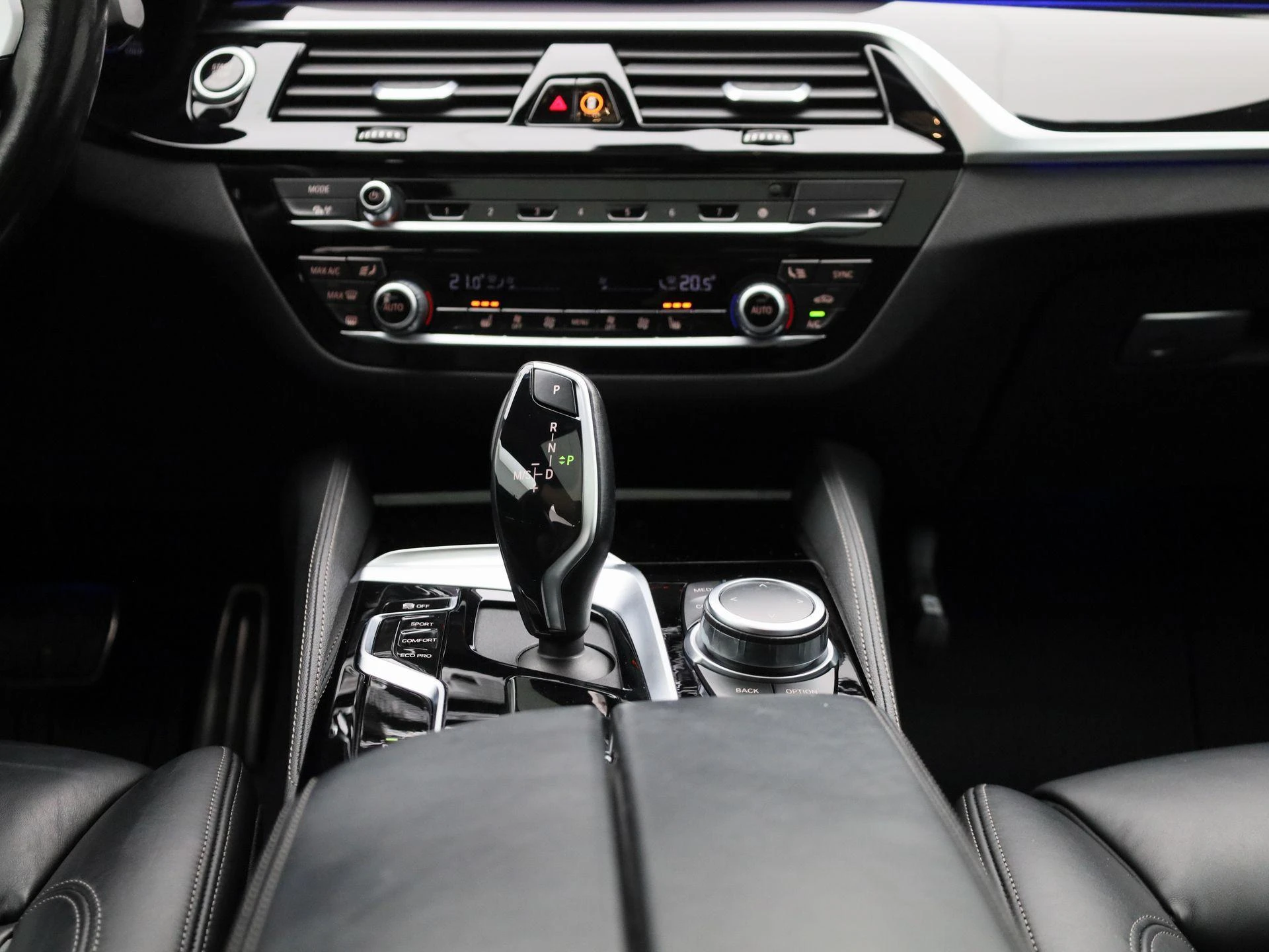 BMW-5 Serie-image-10