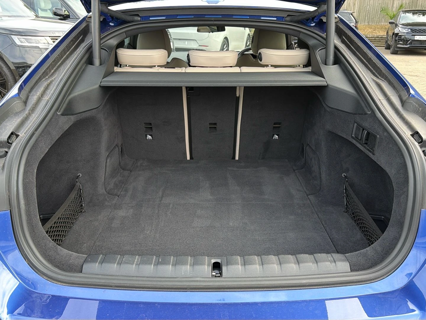 BMW i4, image 15