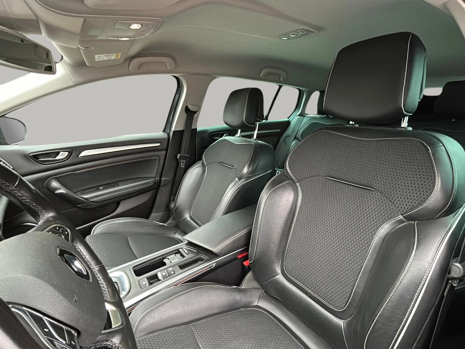 Renault-Mégane-image-9