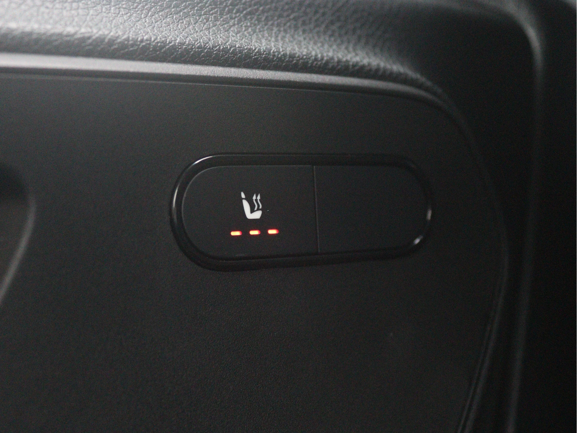 Mercedes-Benz-Sprinter-image-13