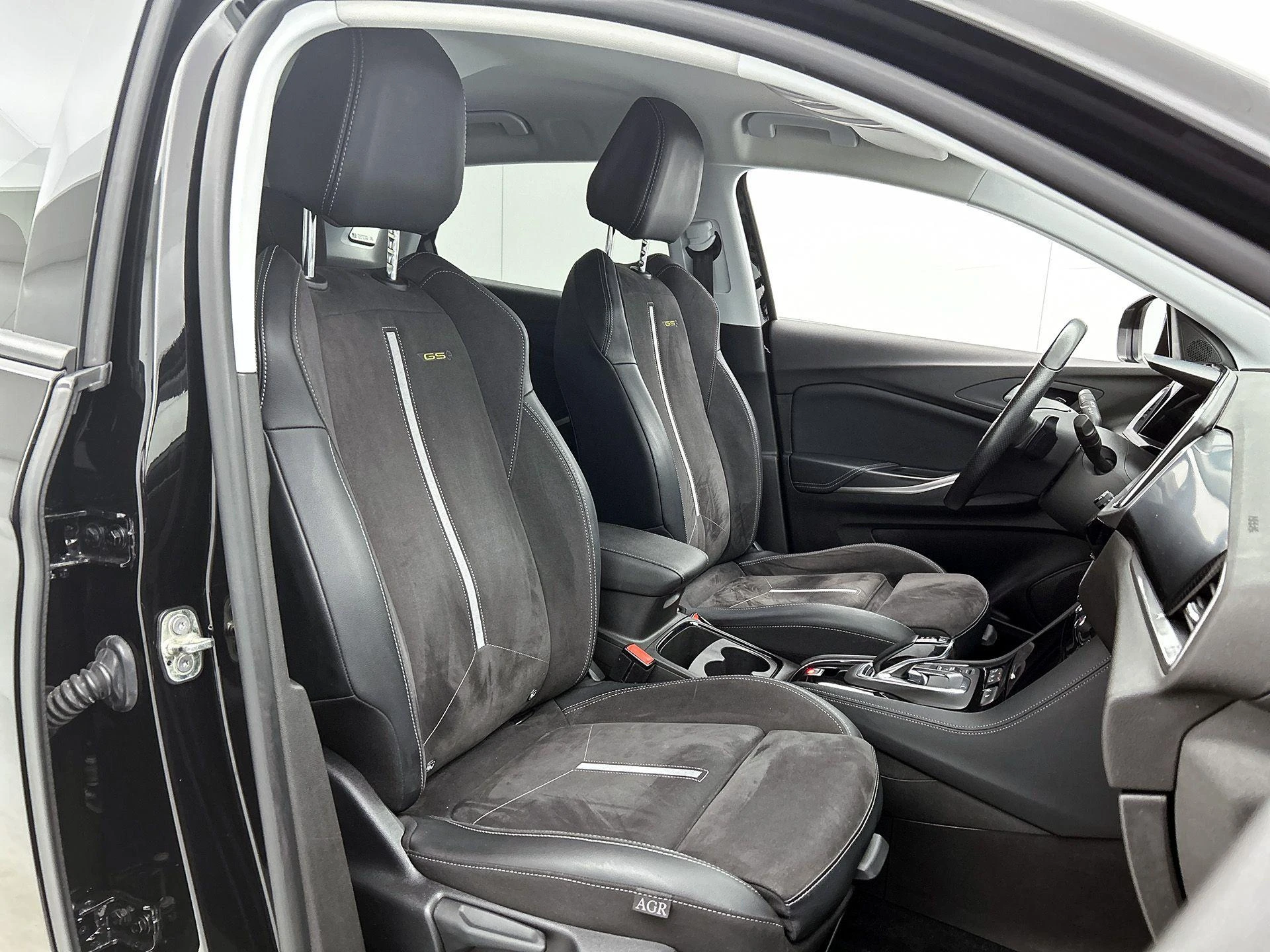 Opel-Grandland-image-38