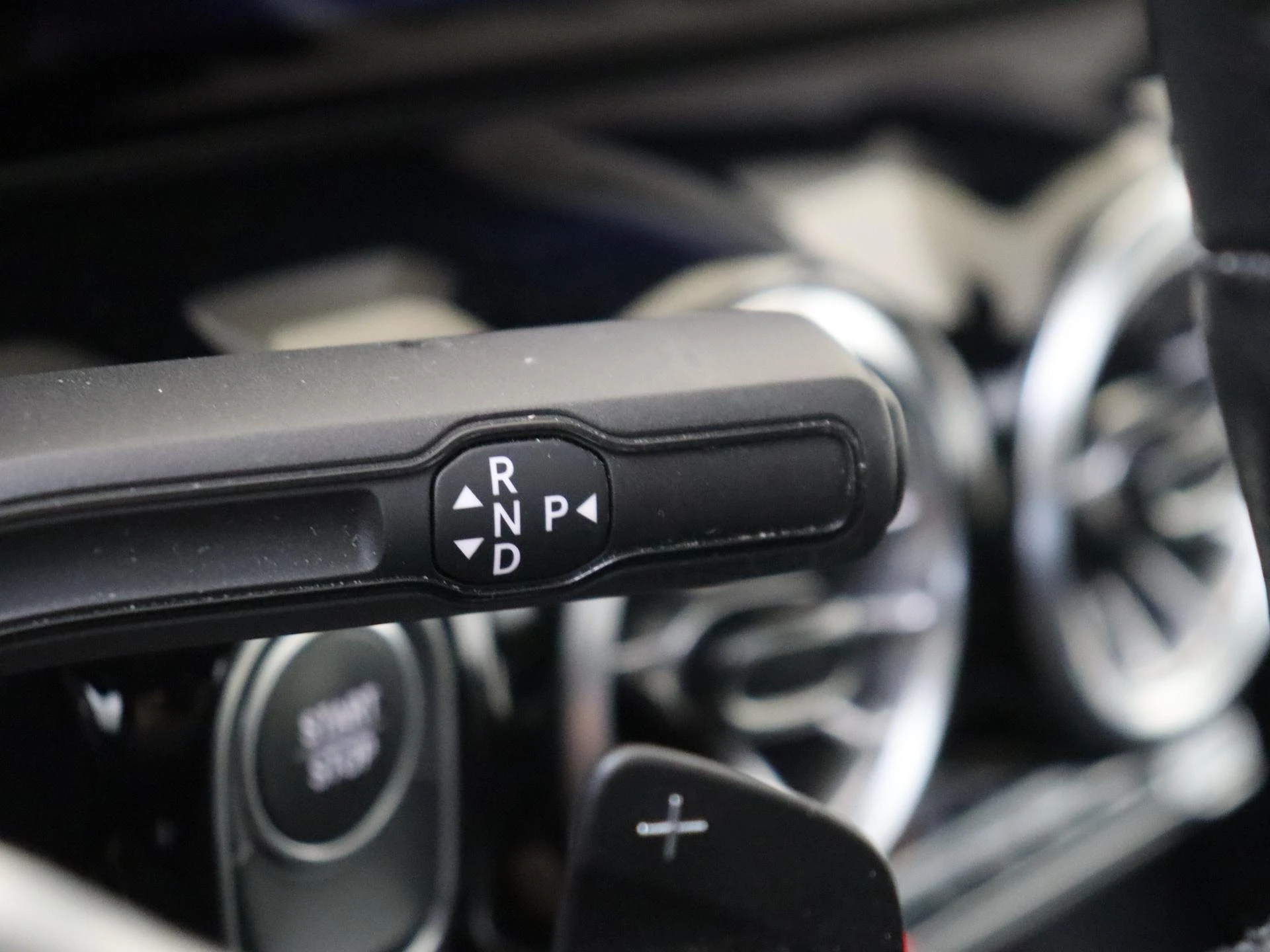 Mercedes-Benz-EQA-image-14