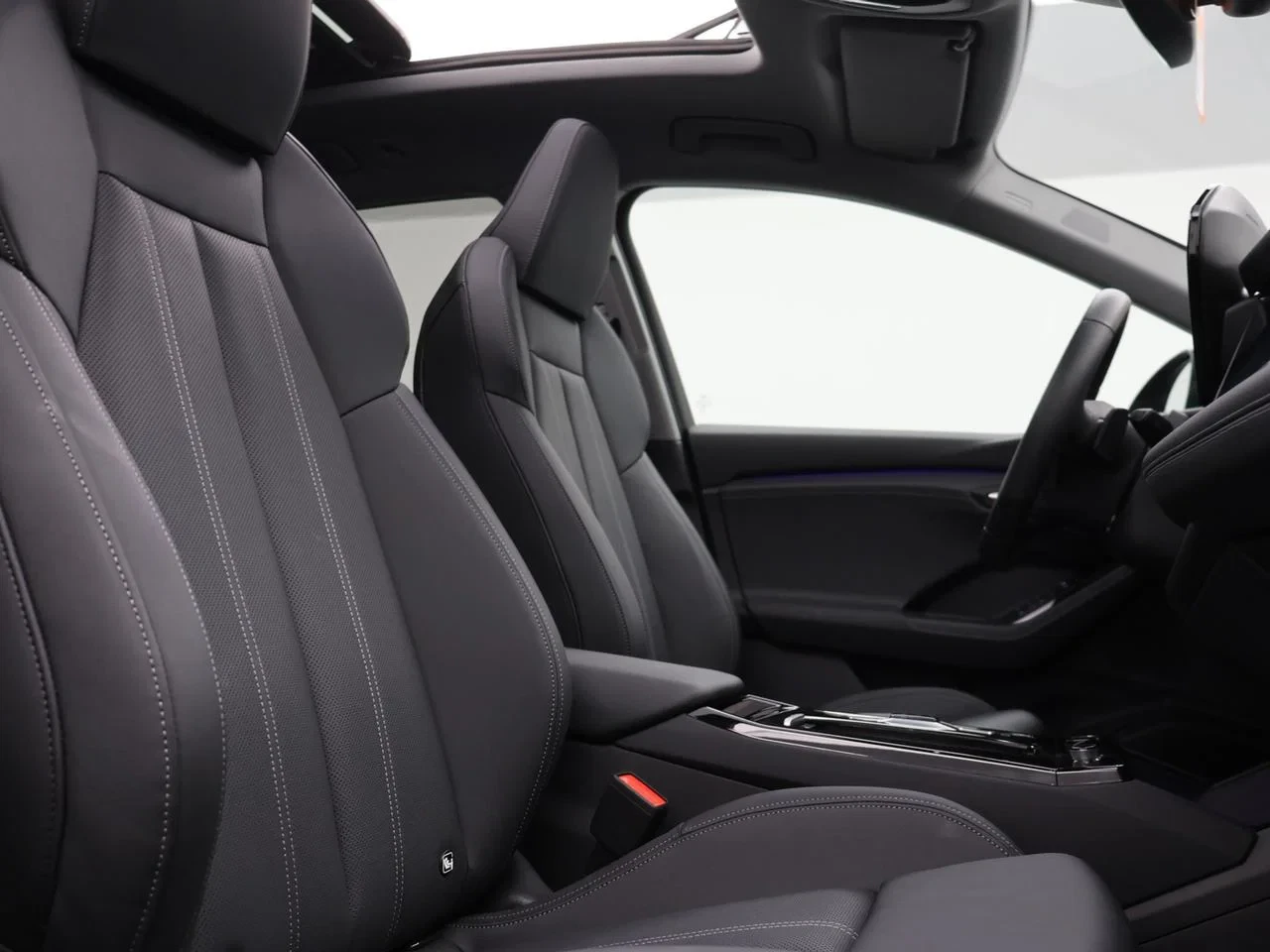 Audi-Q6 e-tron-image-8
