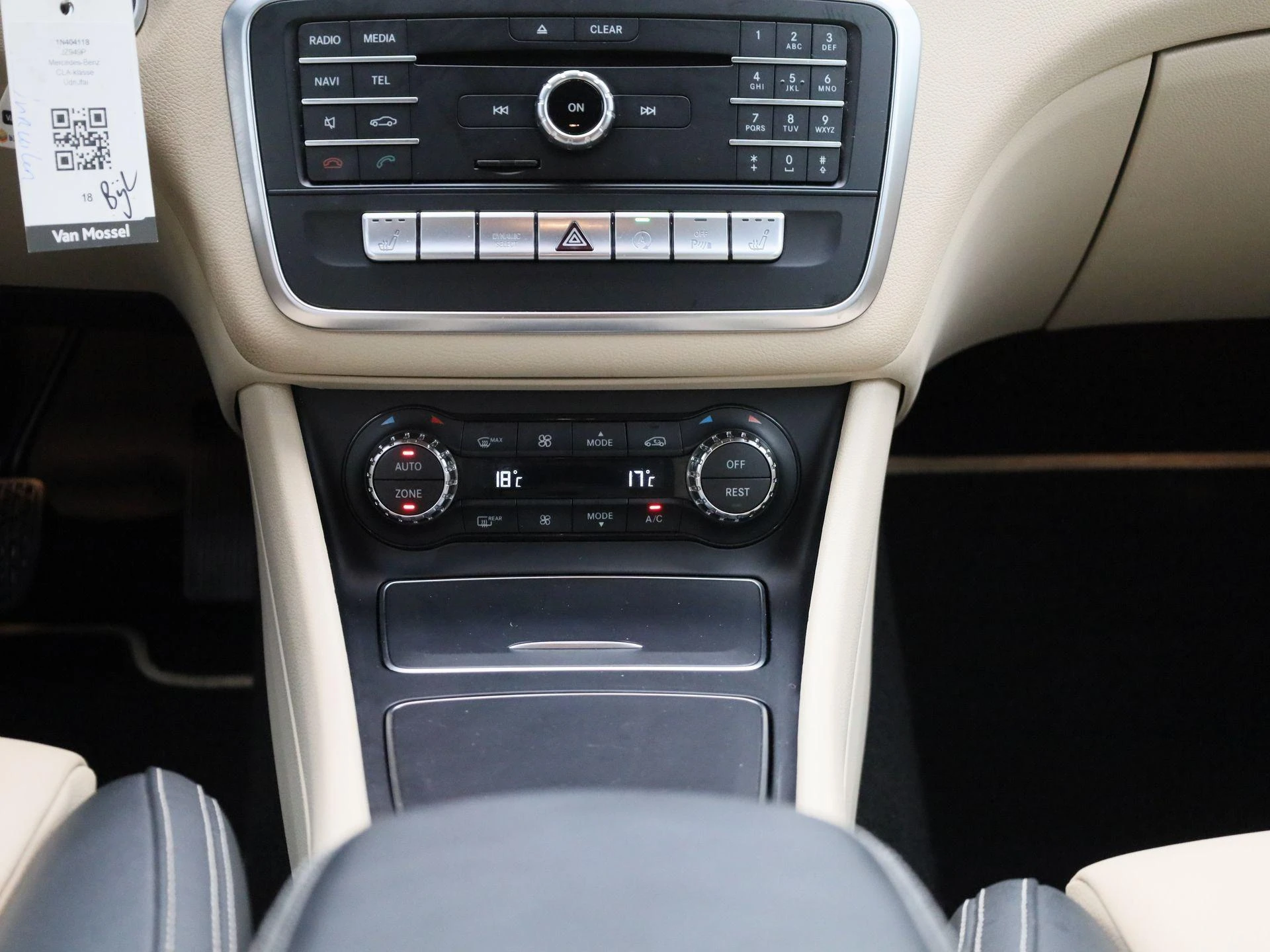 Mercedes-Benz-CLA-image-10
