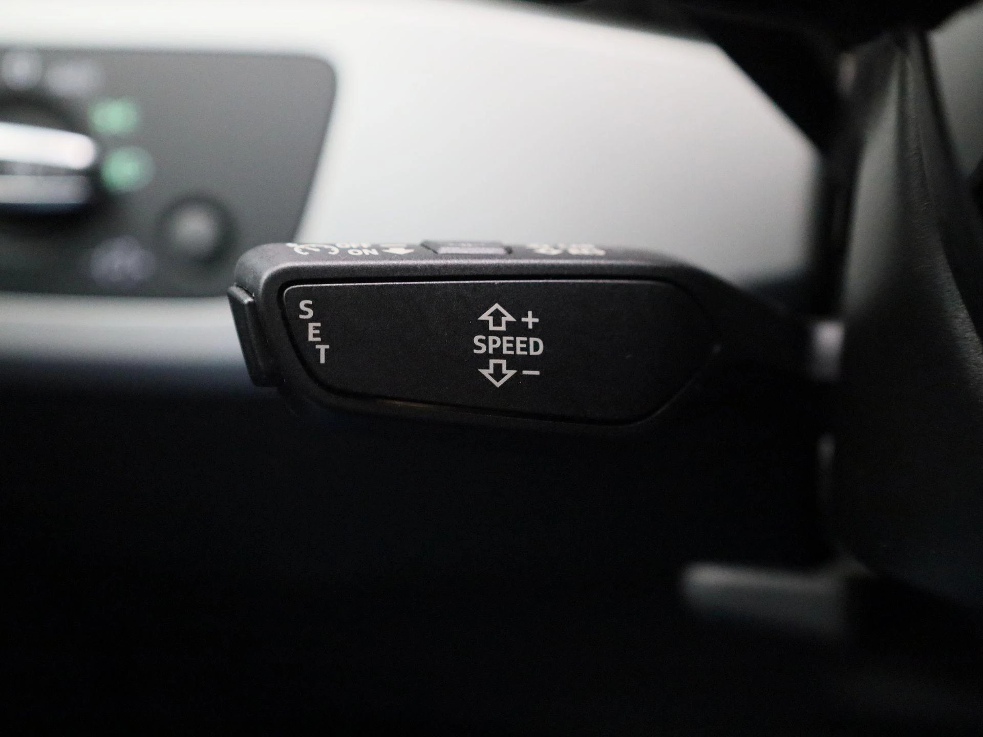 Audi-A4-image-18