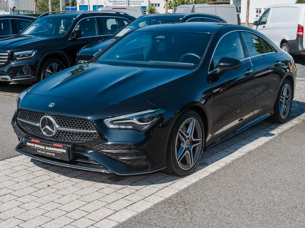 Mercedes-Benz-CLA 200-image-7