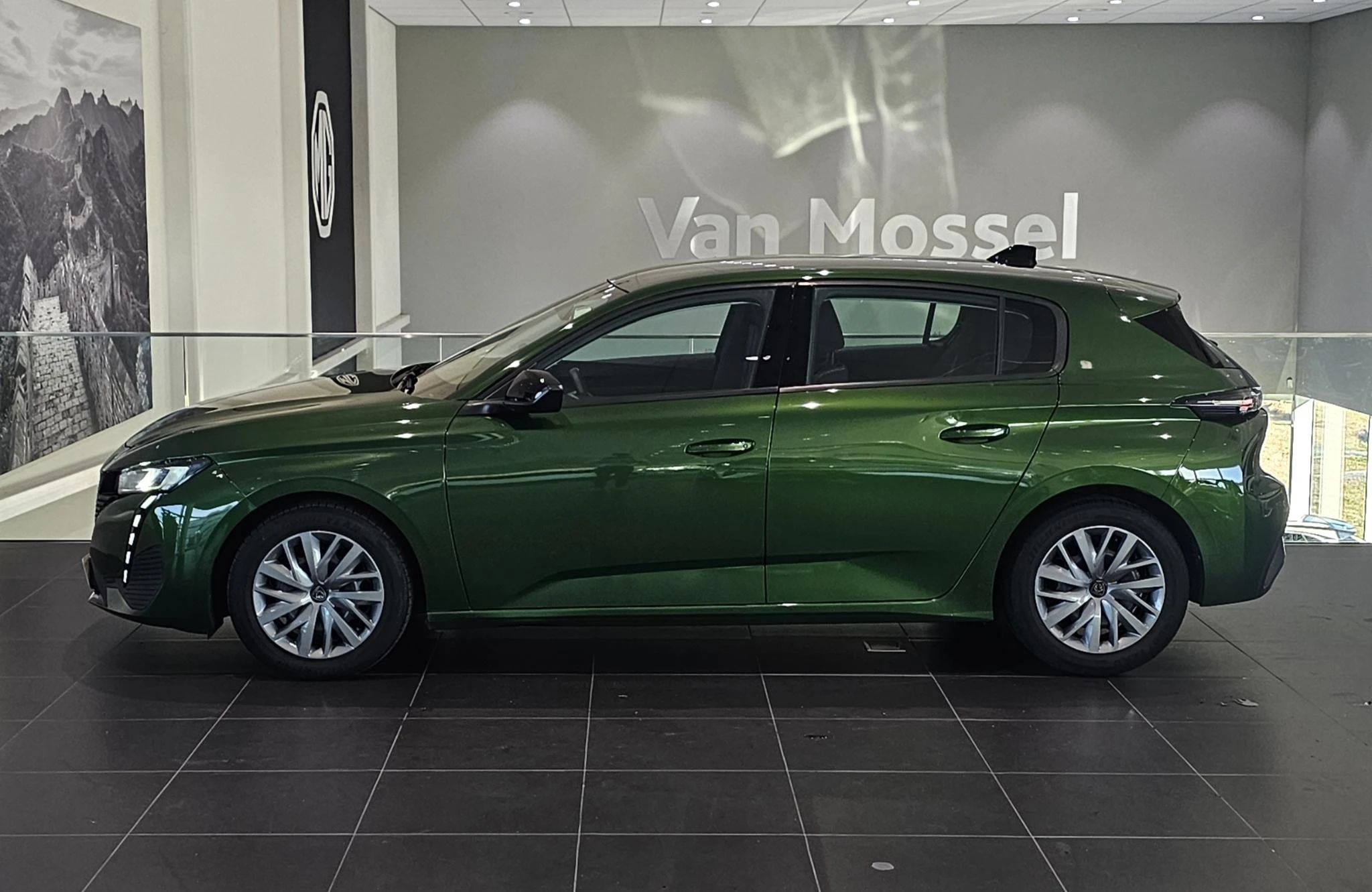 Peugeot-308-image-8