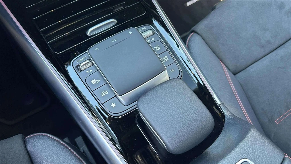Mercedes-Benz-EQA-image-13