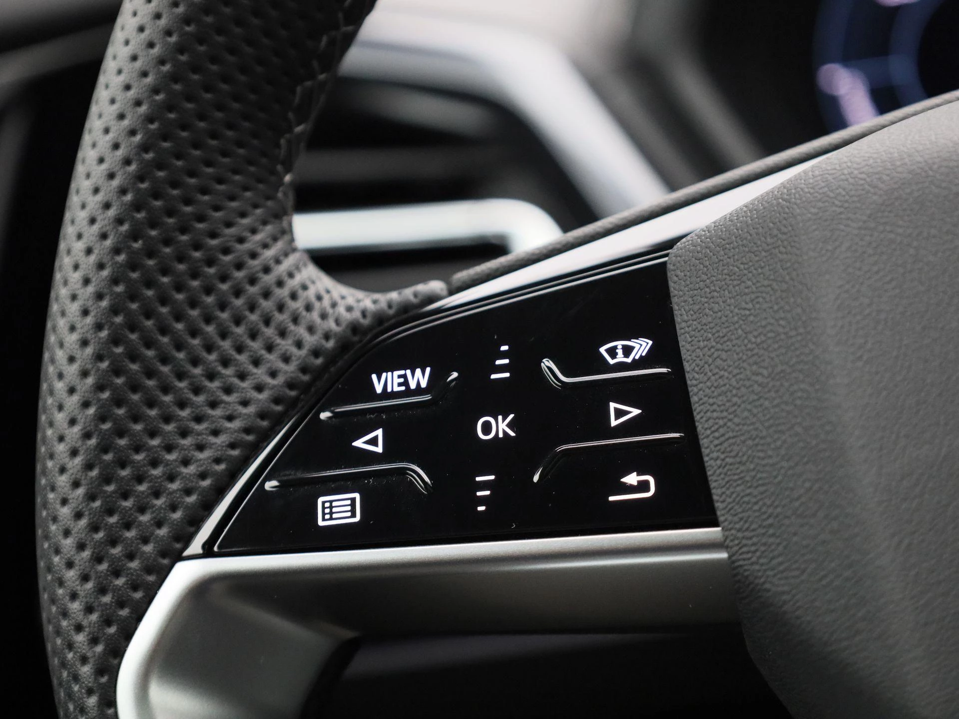 Audi-Q4 Sportback e-tron-image-18