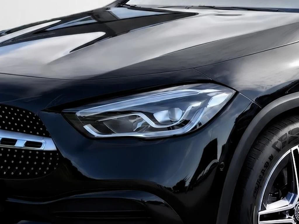 Mercedes-Benz-GLA 250-image-4
