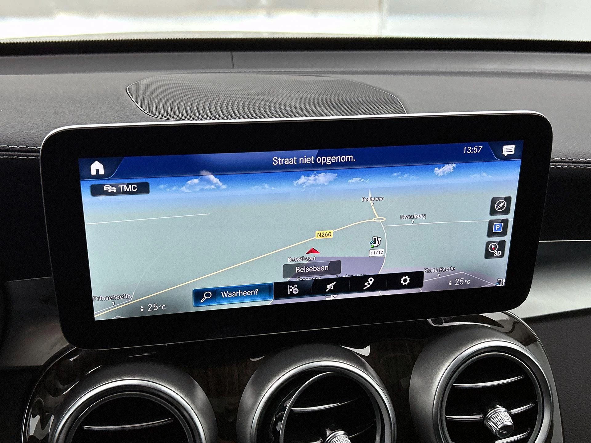 Mercedes-Benz-GLC-image-29