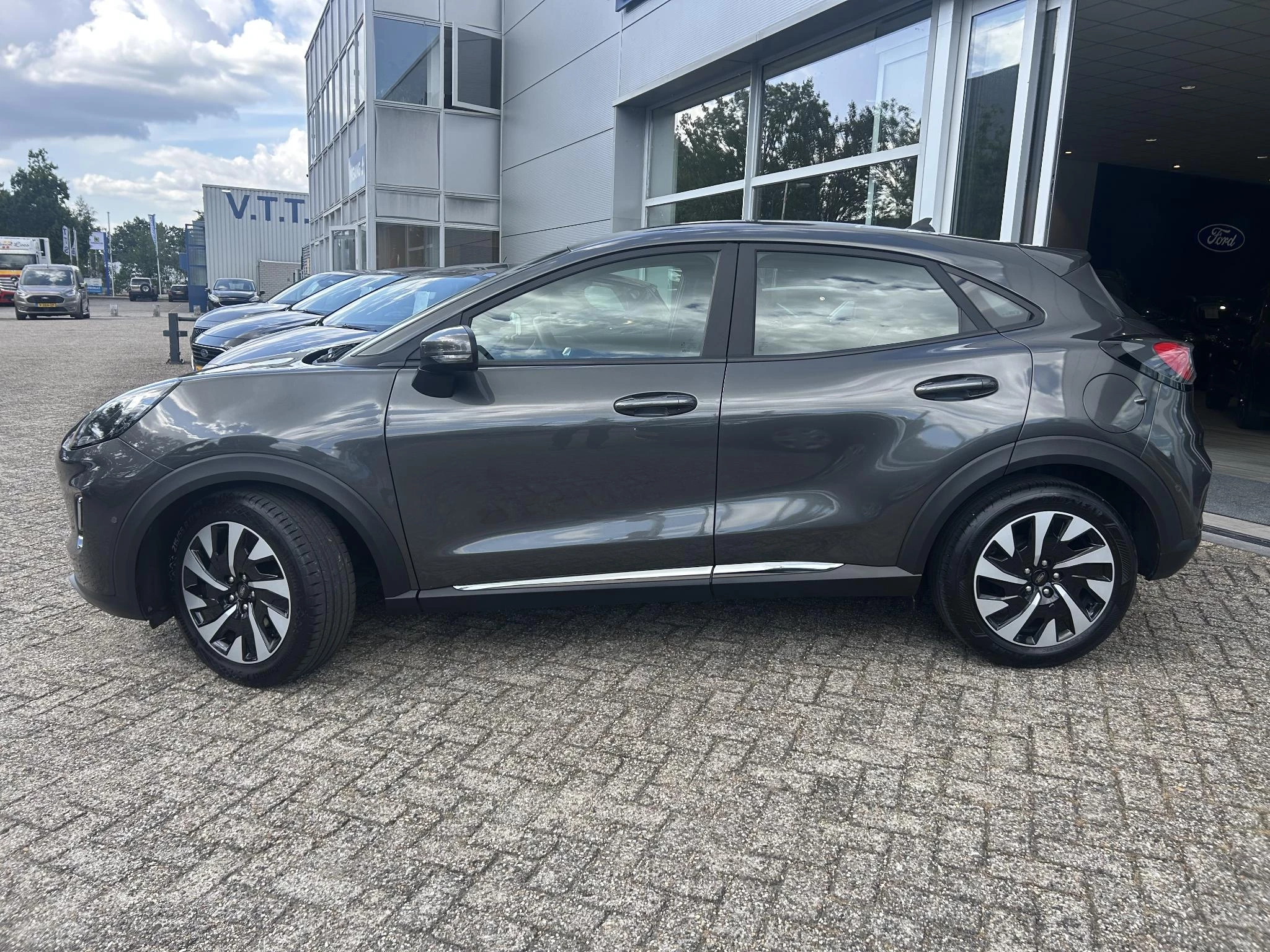 Ford Puma 1.0 EcoBoost Hybrid Titanium