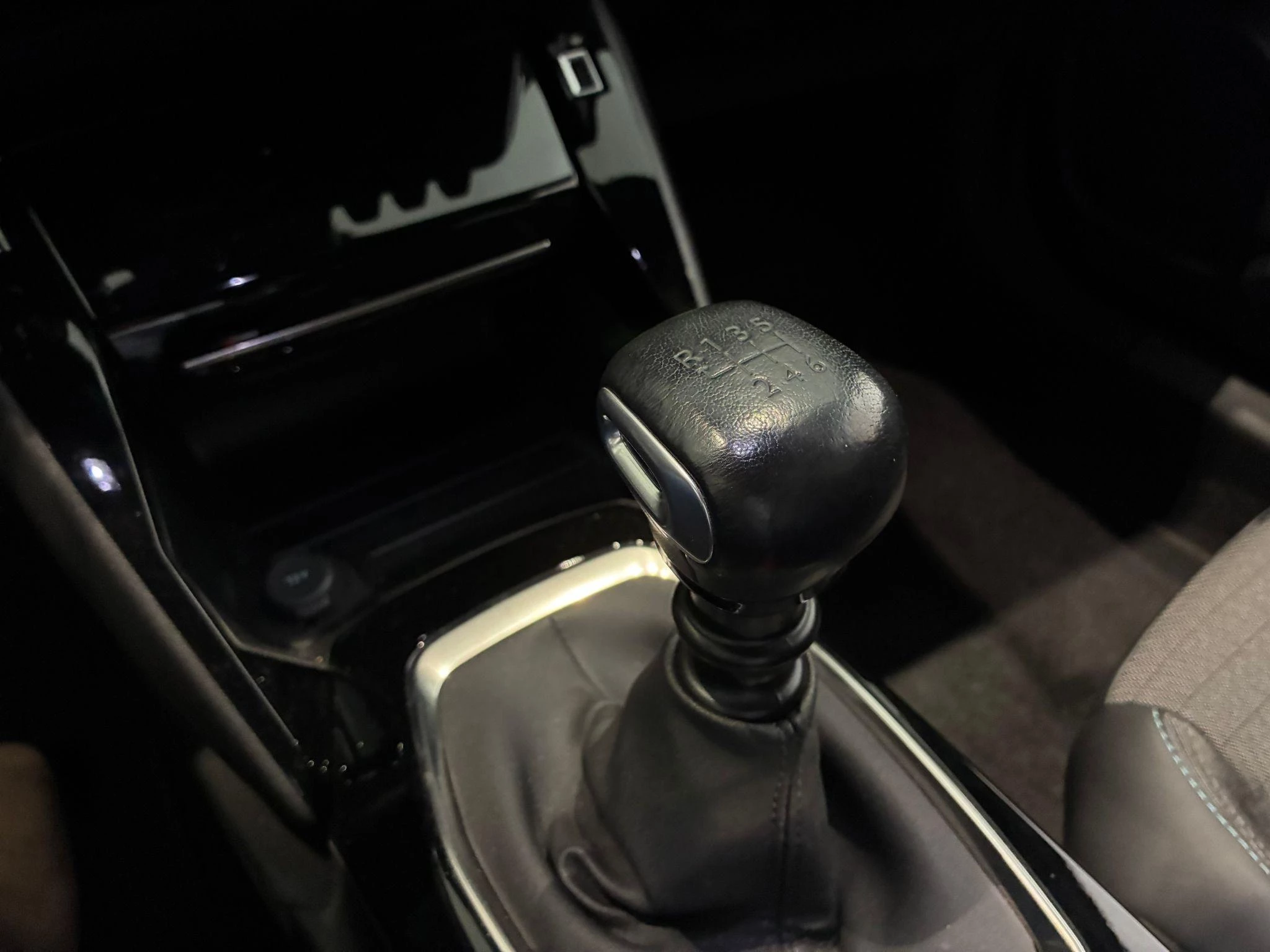 Peugeot-2008-image-12