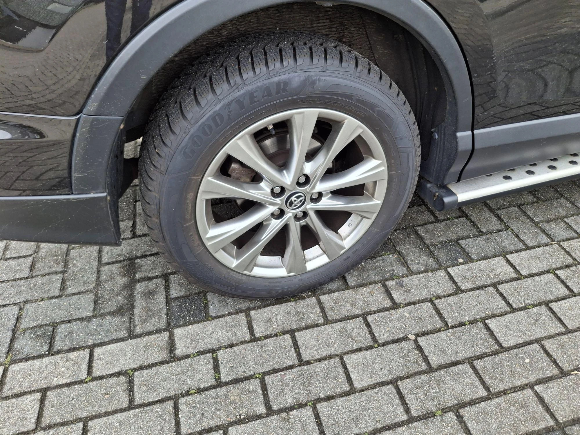 Toyota-RAV4-image-8