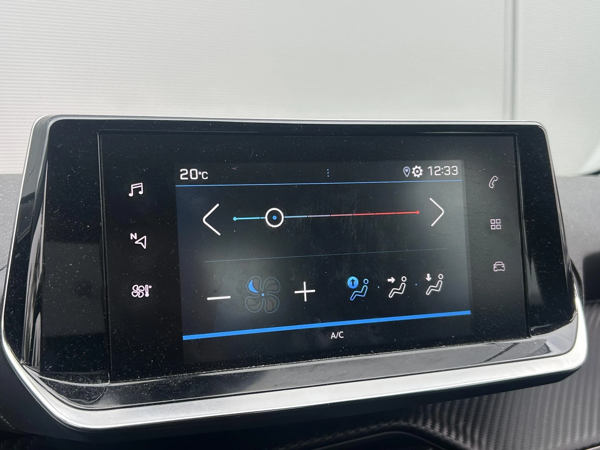 Peugeot-208-image-15