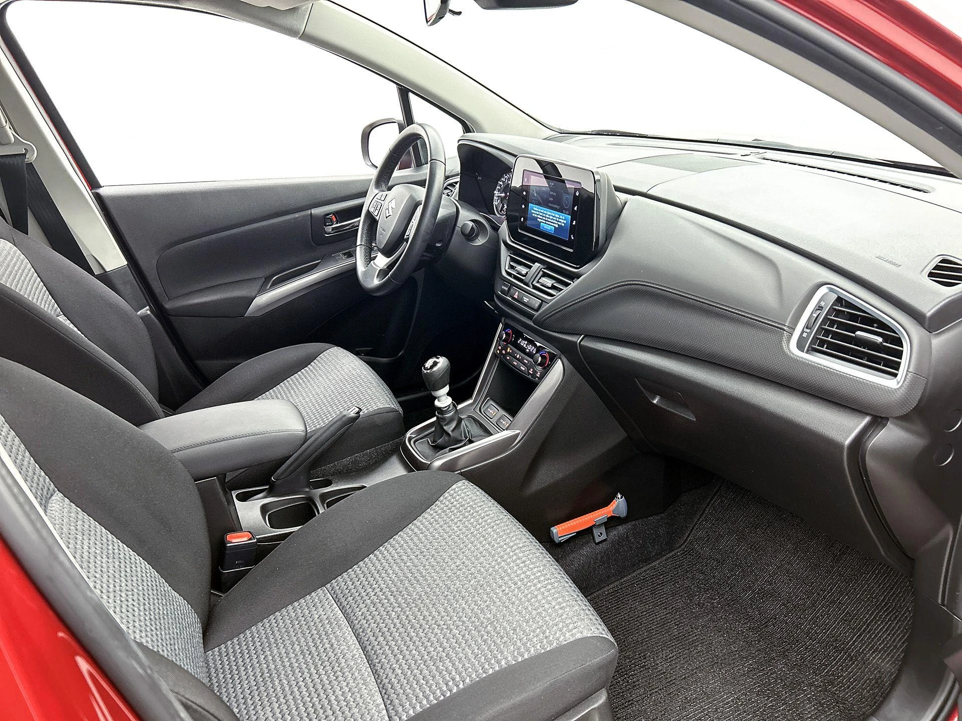 Suzuki-S-Cross-image-22