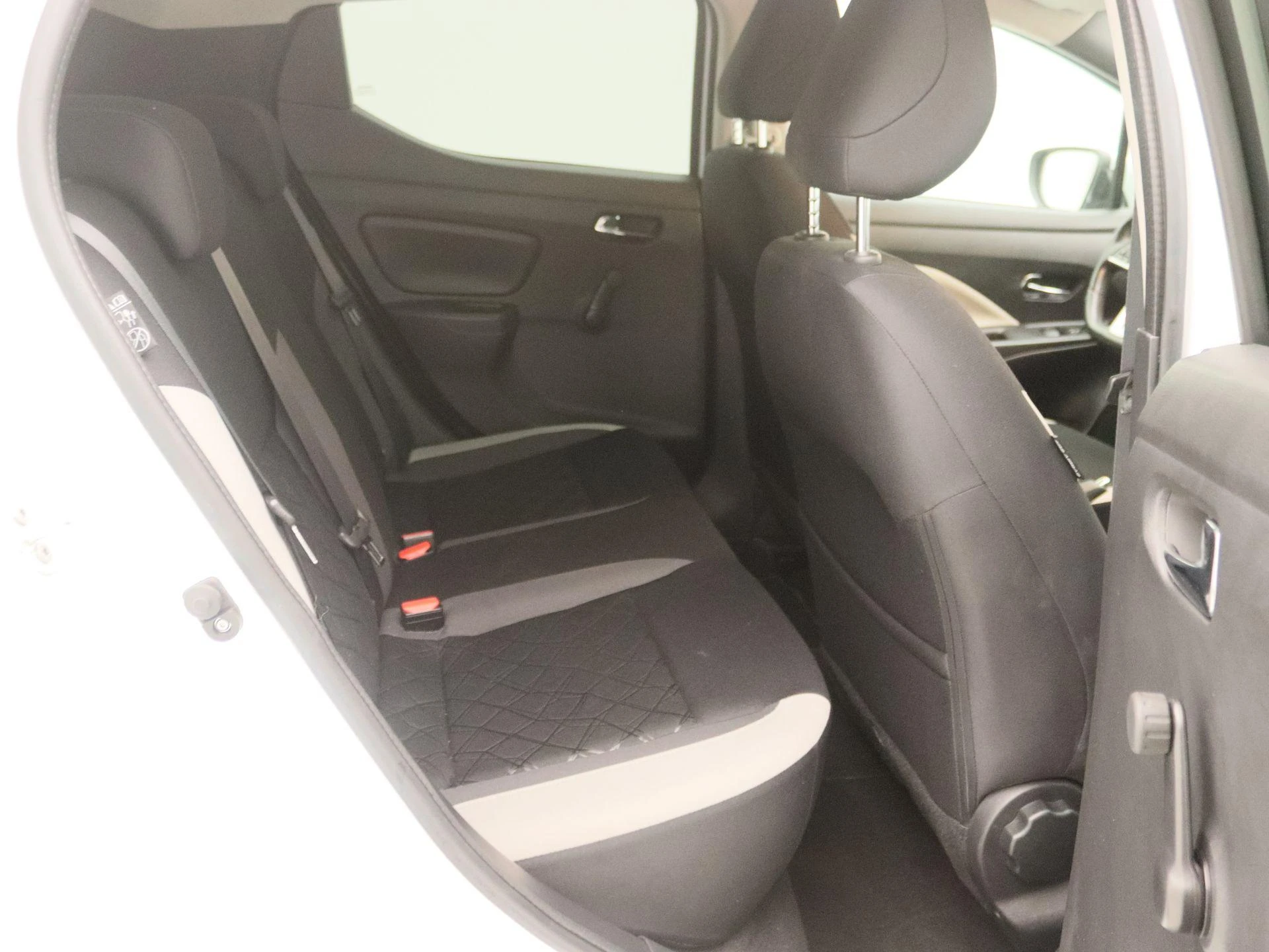 Nissan-Micra-image-23