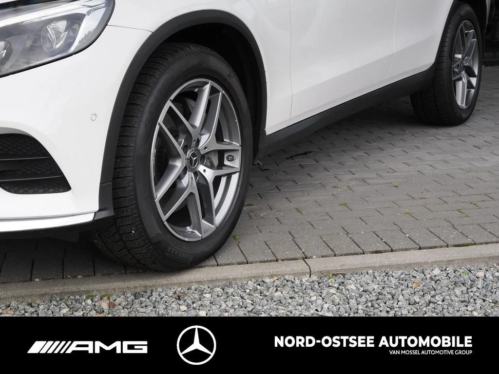 Mercedes-Benz GLC 220 d 4MATIC Coupé AMG DISTRO 360° 19'' MULT AMG LineX254 GLC 220 d 4MATIC Coupé AMG DISTRO 360° 19'' MU