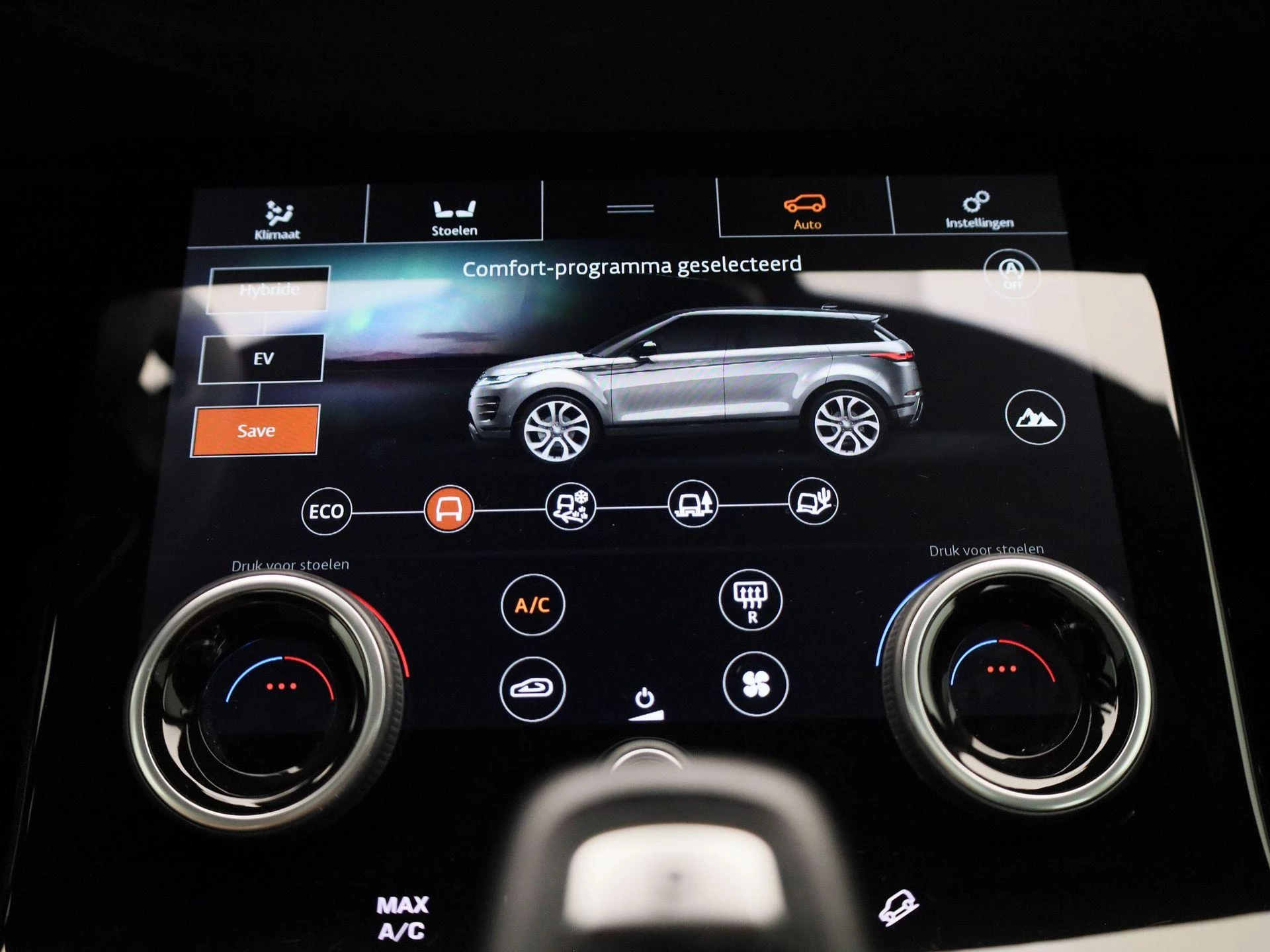 Land Rover-Range Rover Evoque-image-30